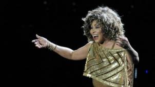 Décès de Tina Turner: les stars lui rendent d’émouvants hommages