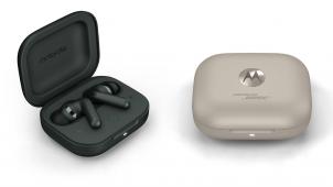 Moto Buds+ : conçus en collaboration avec Base, les nouveaux écouteurs de Motorola frappent fort