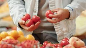 Tomate, citron, beurre,... : ces produits de supermarché sont devenus moins chers qu