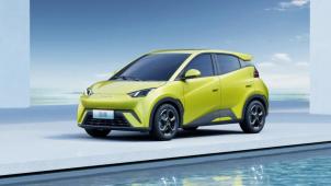 La première voiture électrique low cost chinoise arrive et fait trembler l’Europe