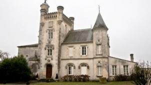 Un château à vendre pour 800.000 euros dans le Hainaut