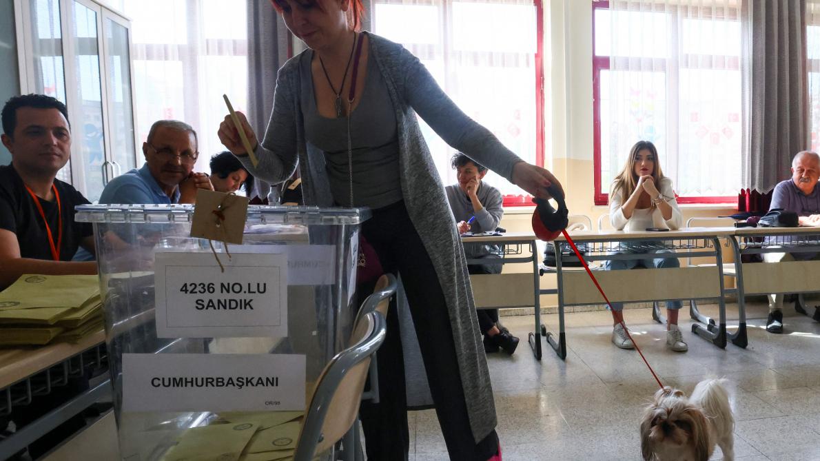 Ouverture des bureaux de vote en Turquie pour le second tour de la présidentielle