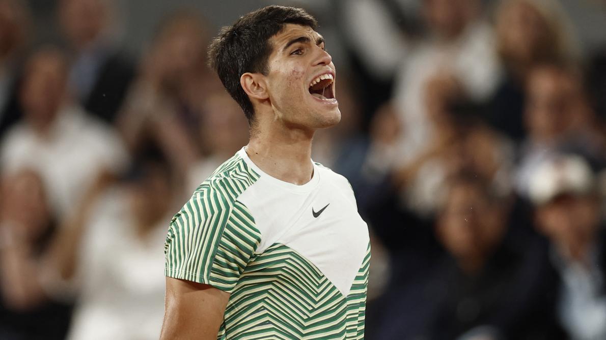 Roland-Garros : Alcaraz écœure Tsitsipas et rejoint Djokovic en demi-finale
