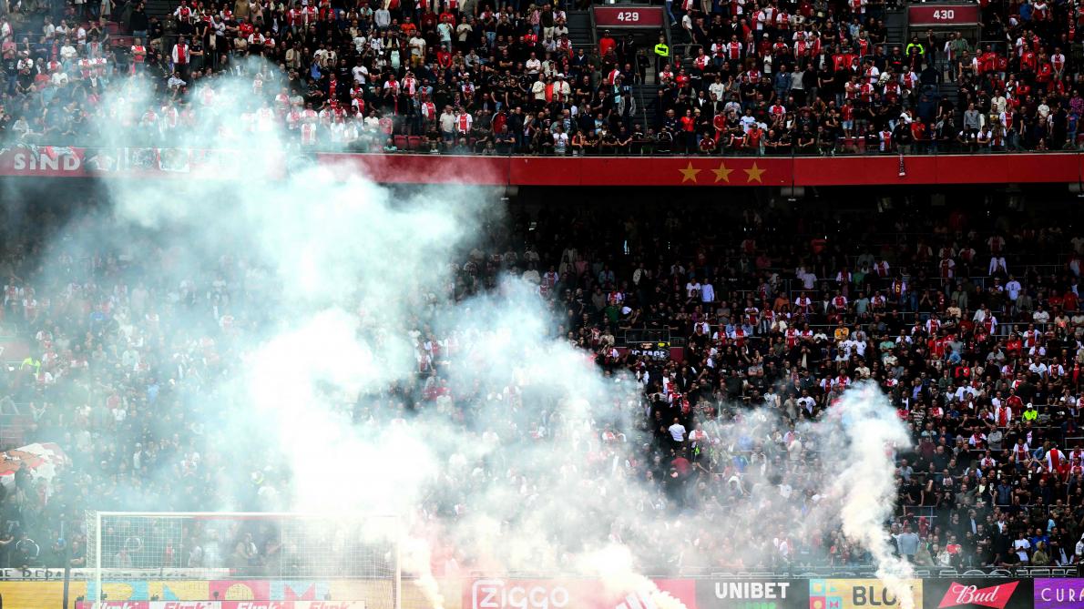 Polémique en Eredivisie : l’Ajax renonce à saisir la justice et disputera bien la fin de la rencontre contre Feyenoord ce mercredi