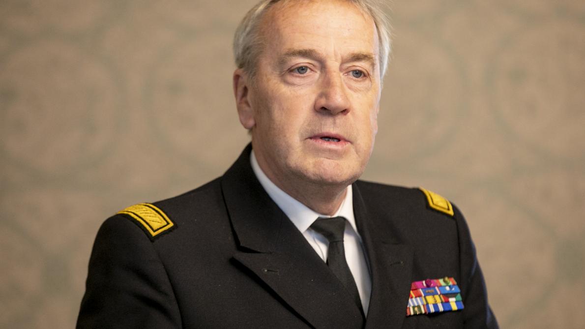 L’amiral Michel Hofman : « Il faut se préparer à la guerre au cas où la situation venait à déraper en Ukraine »