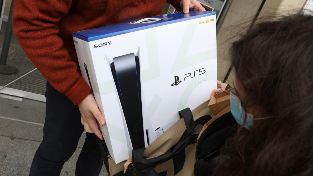 PlayStation 5 : un client de la Fnac trouve la console à 69 €, l'enseigne  annule sa commande
