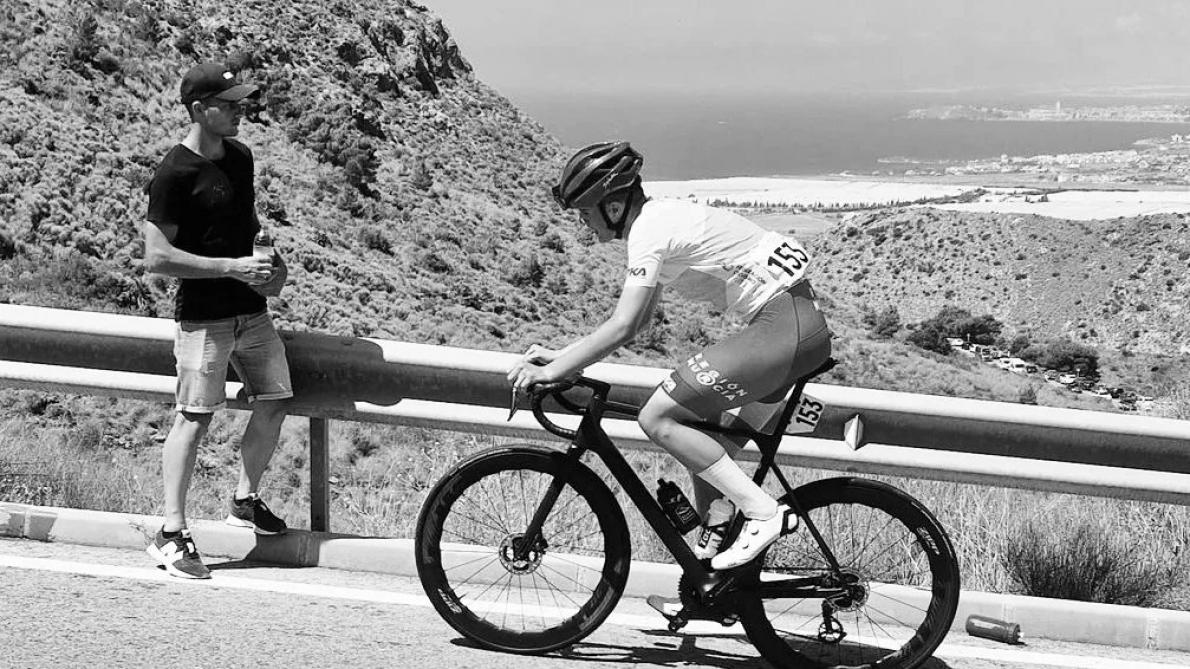 Cyclisme : le jeune Espagnol Juan Pujalte, 18 ans, décède des suites d’un accident à l’entraînement