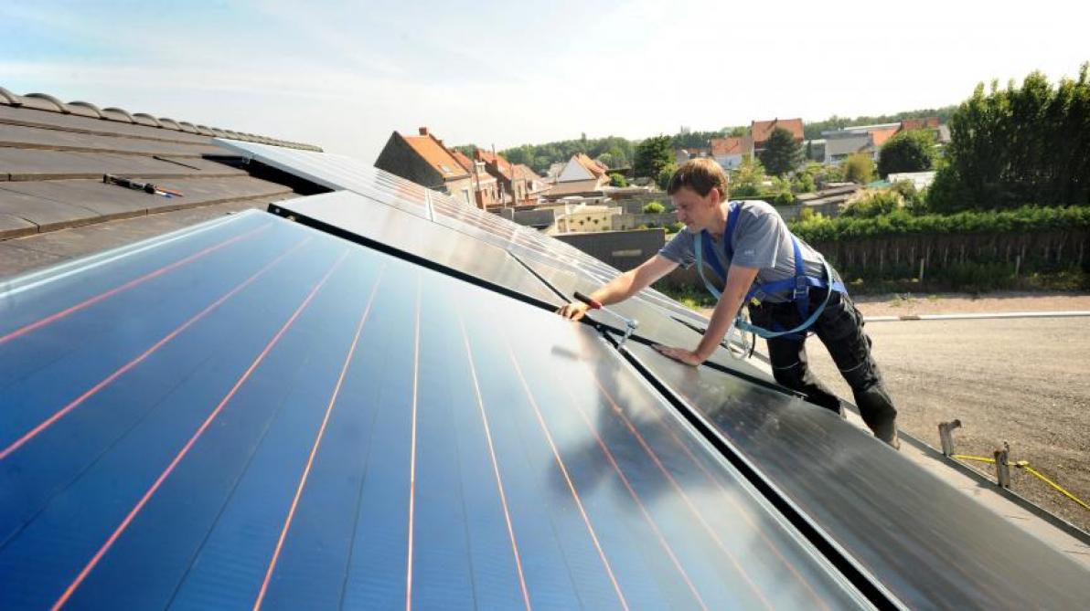 Un fabricant français de panneaux solaires annonce la cessation de ses activités