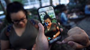 Utiliser Pokémon Go implique que l’utilisateur – ou l’enfant à qui il a autorisé l’emploi de l’appli – fasse une croix sur une portion sensible de son intimité. © Mark Kauzlarich/Reuters