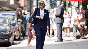 Pendant trois jours, Hillary Clinton avait laissé sa fille Chelsea et son mari mener campagne.