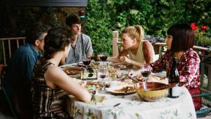 Nathalie Baye, Marion Cotillard, Léa Seydoux, Gaspard Ulliel et Vincent Cassel autour de la table familiale. Ambiance
! © D.R.