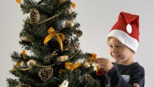 Après le plaisir immédiat de la découverte, bien des cadeaux de Noël tombent aux oubliettes. © Reporters.