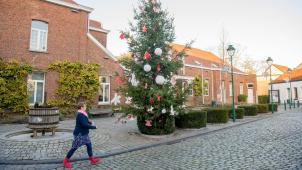 Les prix en Brabant flamand (ici une photo de la place communale de Linkebeek) ont enregistré une hausse de 3
%. © Dominique Duchesnes.