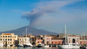 L’Etna est en éruption depuis le mois de janvier. © Anadolu.
