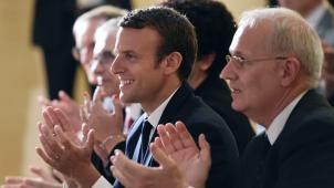 Emmanuel Macron sur tous les fronts : le président a applaudi, vendredi au Cnes - Centre nationale d’études spatiales -, le retour sur Terre de l’astronaute français Thomas Pesquet.