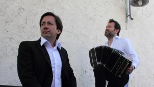 Le baryton Diego Flores et le bandonéiste William Sabatier vont s’emparer du répertoire de «
La Môme
» dans leur spectacle «
Les hommes de Piaf
».