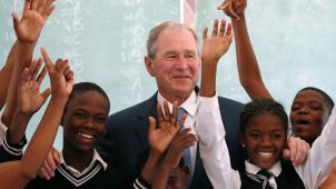 George W. Bush en visite au Botswana, en avril dernier
: une intervention rarissime dans le débat. ©Reuters