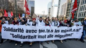De nombreux néerlandophones ont participé à la «
Human Wave
» qui a réuni 10.000 manifestants ce dimanche à Bruxelles.