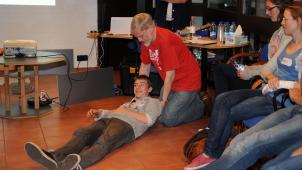 Grâce à l’aide financière de la Province du Brabant wallon, déjà 2.000 jeunes ont pu suivre gratuitement la formation de la Croix-Rouge sur le brevet européen de premier secours.