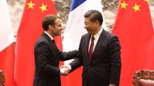 Macron, Ma-Ke-Long, soit «
le cheval (français) qui domine le dragon (chinois)
», comme l’ont surnommé les internautes, a rencontré le président Xi Jinping lors de sa visite en Chine en janvier dernier.