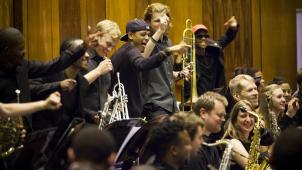 MIAGI a fait salle comble lors de tournées précédentes en Europe, notamment à la Philharmonie de Berlin 2014.