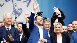 Les populistes hollandais Geert Wilders, italien Matteo Salvini et français Marine Le Pen lors d’un rassemblement des extrêmes droites nationalistes européennes.