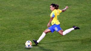 112 buts en 146 sélections pour Marta qui n’a jamais gagné la Coupe du monde.
