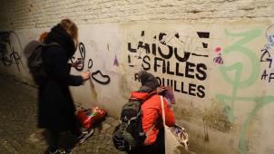 Les messages féministes envahissent les murs du centre-ville