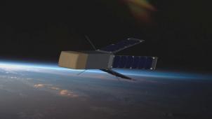 Qarman est un nano-satellite qui a la forme d’un cube d’un décimètre de côté (volume de 1 litre) et pèse moins d’1,33 kg.