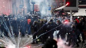 La journée de mobilisation contre la réforme des retraites a fait le plein ce jeudi à Paris. Et elle été émaillée d’incidents musclés entre forces de l’ordre et manifestants.