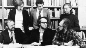 Le Groupe μ, de gauche à droite
: au premier plan Philippe Minguet, Jacques Dubois, Francis Edeline, au second plan Jean-Marie Klinkenberg, François Pire et Hadelin Trinon.