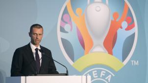 L’UEFA, ici son président Aleksander Ceferin, a déjà fait les comptes informellement et sait ce que lui coûterait un report de l