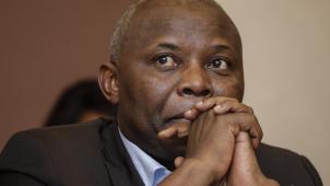 Vital Kamerhe, le très puissant directeur de cabinet du président Tshisekedi, chef du parti UNC (Union pour la nation congolaise), devra répondre devant le Tribunal de Grande instance de Kinshasa d’accusations de détournement de fonds.