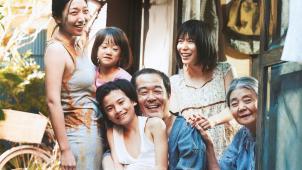 «
Une affaire de famille
», du Japonais Kore-eda, Palme d’or 2018, a fait plus du double d’entrées que son film précédent, «
Tel père, tel fils
», qui, pourtant, avait reçu le Prix du Jury.