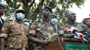 Le colonel Assimi Goita se présente comme le nouvel homme fort du Mali après le coup d’Etat militaire, unanimement condamné par la communauté internationale.