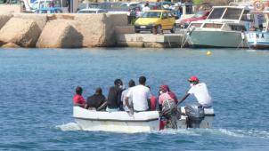 Arrivée de migrants, vendredi à Lampedusa, en Sicile
: la migration est reconnue comme un des défis majeurs des décennies à venir pour des pays européens vieillissants.