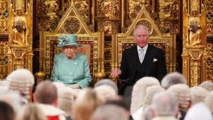 En décembre 2019, la Reine avait invité le Prince héritier à ses côtés pour la traditionnelle ouverture du Parlement britannique, lors de laquelle elle livre son discours du Trône annuel.
