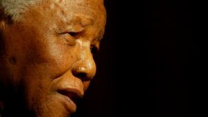L’ancien président sud-africain Nelson Mandela n’a pas toujours entraîné ses successeurs dans son sillage.