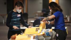 US-WISCONSIN-CONTINUES-COUNTING-BALLOTS-THROUGH-THE-NIGHT-AMID-C