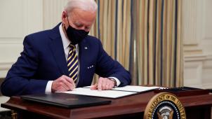 Depuis le 21 janvier dernier, Joe Biden a déjà signé une trentaine de décrets présidentiels.
