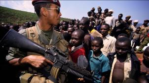 Au lieu de secourir des Tutsis massacrés, les troupes de combat de l’Opération Turquoise avaient reçu pour première mission d’empêcher le FPR de prendre Kigali.