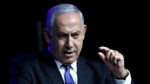 Binyamin Netanyahou chancelle, mais ses alliés ne reculent devant aucun moyen pour faire tomber la nouvelle - fragile - coalition.