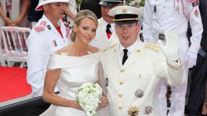Le 2 juillet 2011, Charlene Wittstock épousait religieusement le prince Albert de Monaco au cours d’un mariage aux accents hollywoodiens accueillant de nombreuses personnalités.
