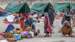 Un camp de personnes déplacées par les combats, installé à la hâte à Kaboul: «Cela fait 40 ans que l’Afghanistan est dans une crise humanitaire», constate Caroline Willemen.