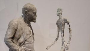 «Meeting of Two Sculptures»: en 1989, l’artiste russe Leonid Stokov, immigré aux Etats-Unis, fait se rencontrer Lénine et «L’homme qui marche» de Giacometti, le premier semblant plus que dubitatif face au second.