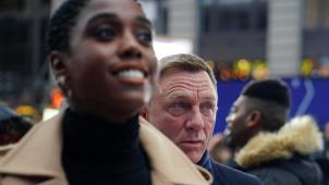 Lashana Lynch et Daniel Craig. © Reuters