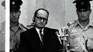 Adolf Eichmann, le logisticien de la Solution finale, lors de son procès en Israël. Il fut exécuté en 1962.