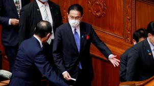 Le nouveau Premier ministre Fumio Kishida a renvoyé l’ascenseur à l’aile conservatrice et nationaliste du PLD, qui lui a permis d’accéder au sommet de l’Etat.