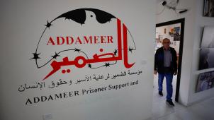 Un employé au QG à Ramallah de l’ONG Addameer, qui est spécialisée dans la défense des prisonniers palestiniens.