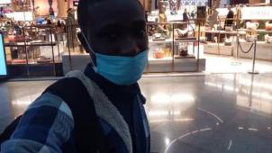 Yao Kouakou, étudiant en provenance d’Abidjan, est toujours coincé en centre fermé.